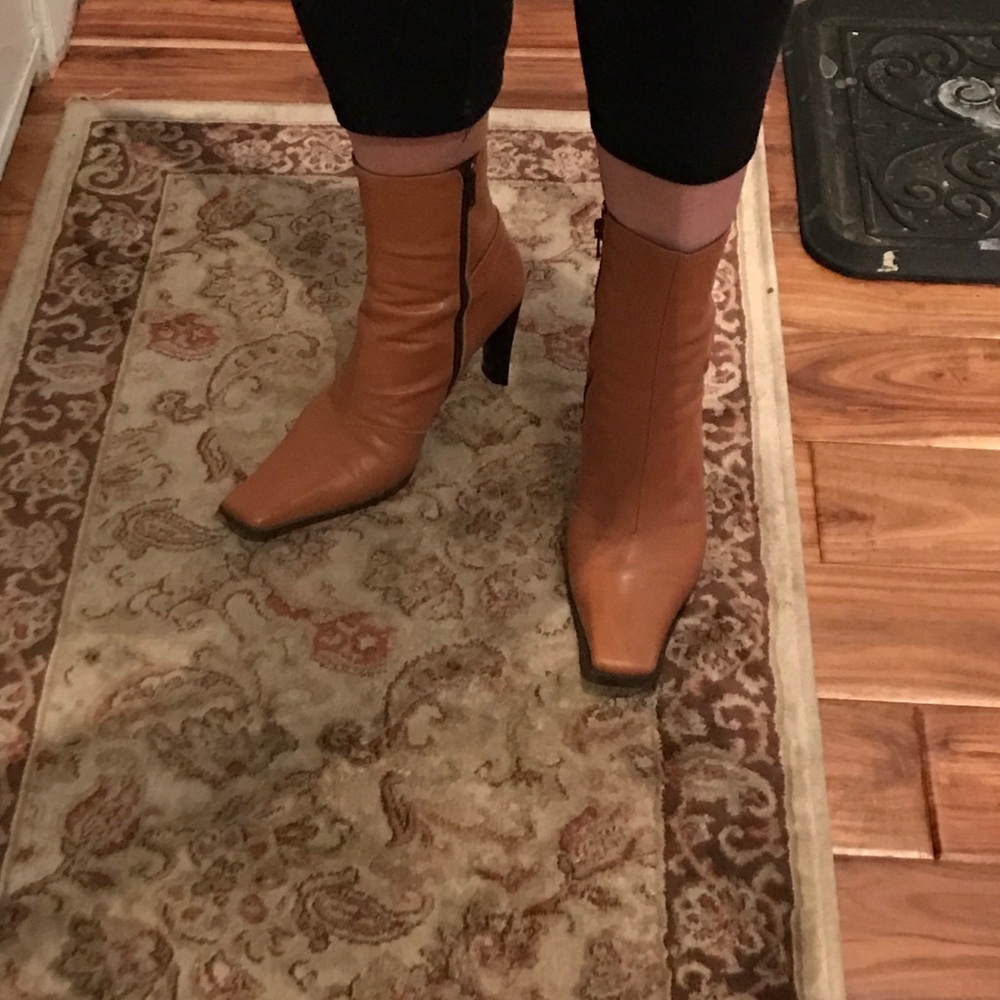 GUESS BOOTIES - Picture 2 of 4