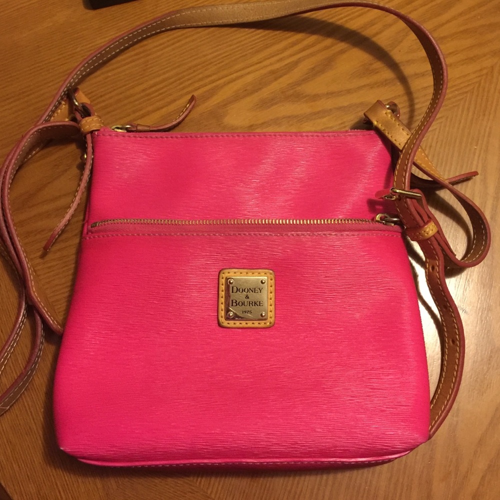 Hot pink Dooney crossbody 👛