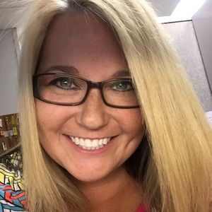 Meet your Posher, Nicole