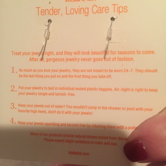 Stella and Dot Earrings (new) - Picture 2 of 4