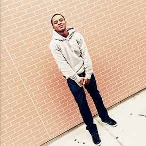 Meet your Posher, Jay