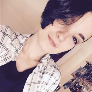 Meet your Posher, Olivia