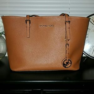 Michael Kors Small Jets Set Tote