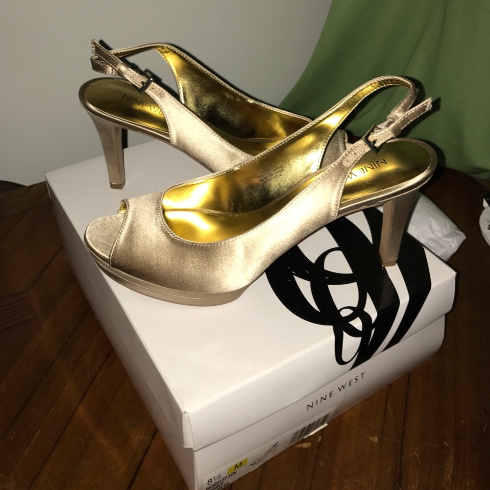 Nine West pumps