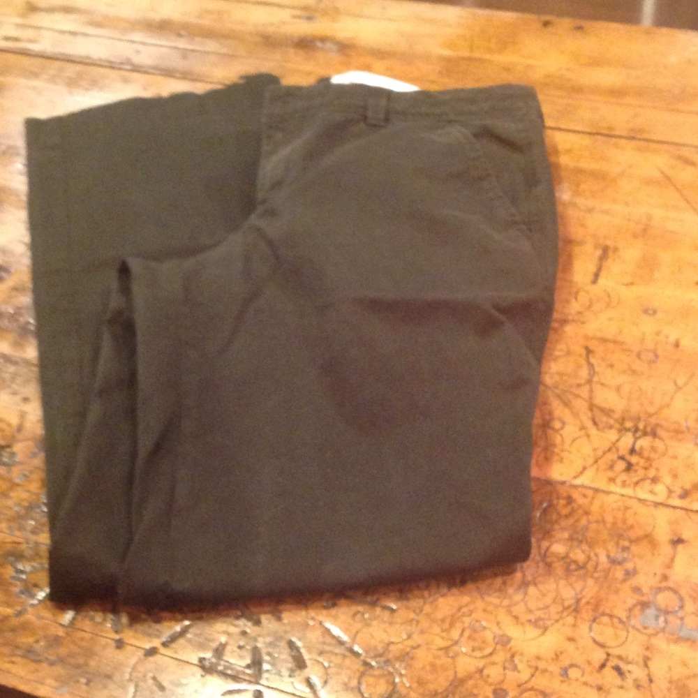 Old navy hunter green pants