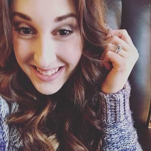 Meet your Posher, Leah