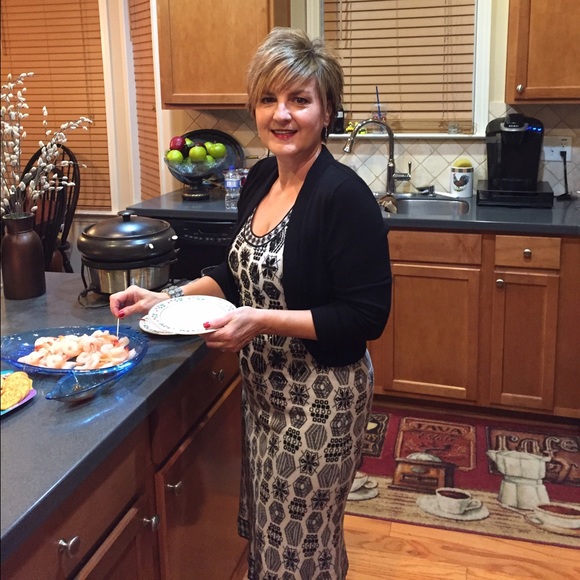 Meet your Posher, Lisa - Picture 2 of 8