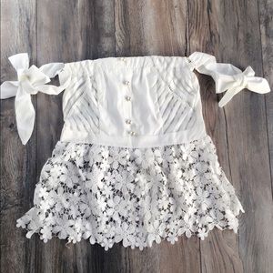 Bow off the shoulder lace crop top