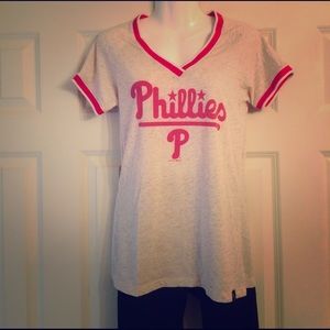 Phillies 5th & Ocean Tshirt Medium EUC!