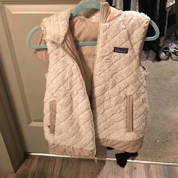 Patagonia Jackets & Blazers - Patagonia reversible vest
