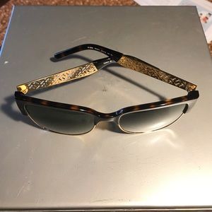 TORY BURCH SUN GLASSES