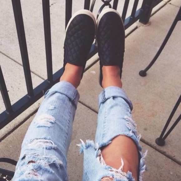 steve madden black quilted shoes
