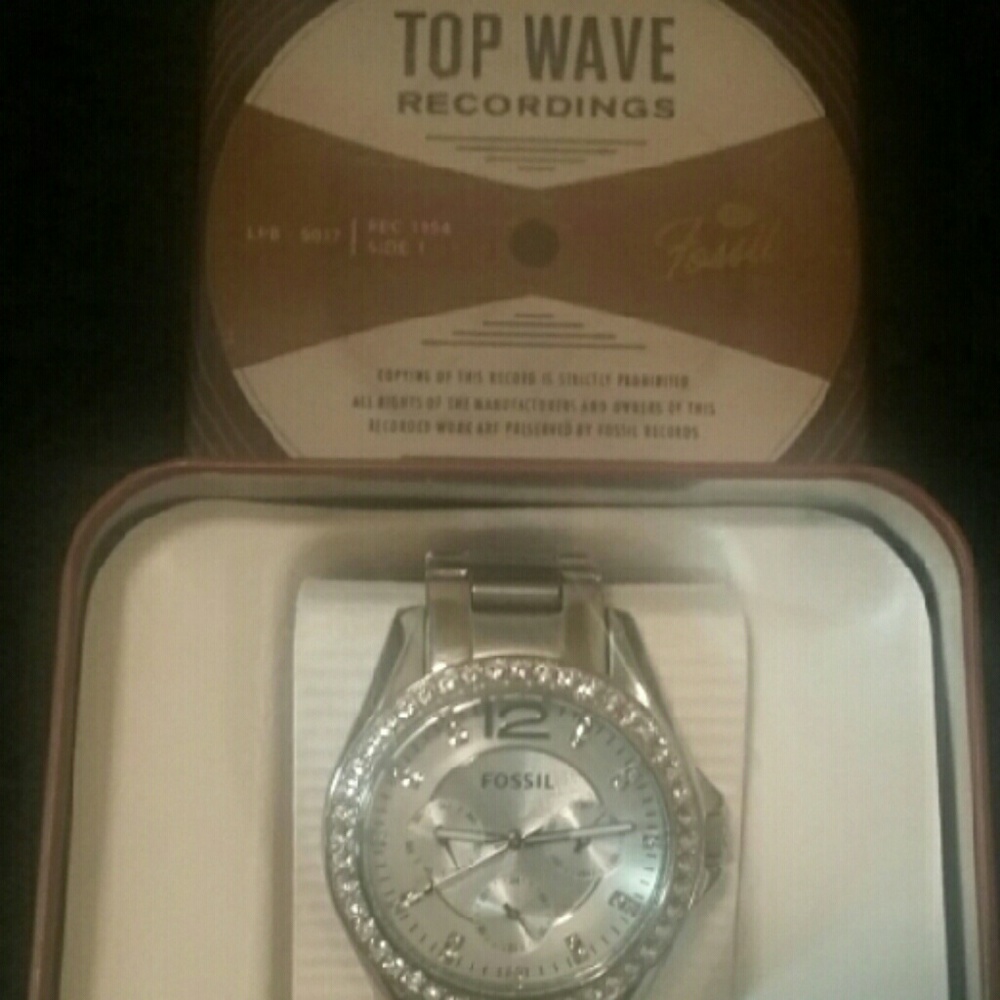 FOSSIL Women's Watch - Picture 4 of 4
