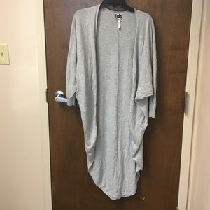 Grey Cocoon wrap free press for free ppl