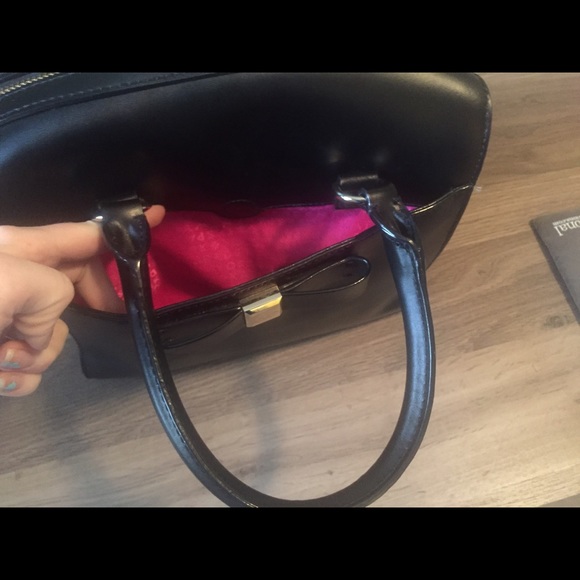 Kate Spade Black Leather Purse. Make me an offer! - Picture 3 of 6