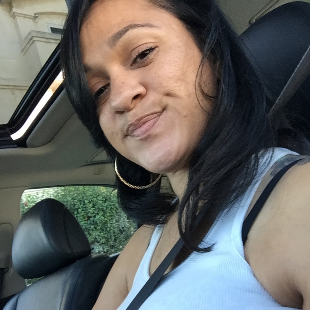 Meet your Posher, Leilani