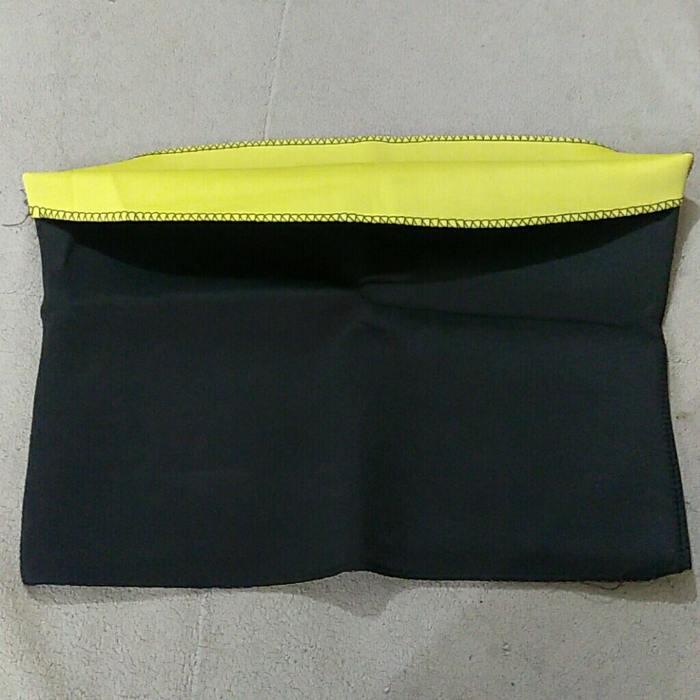 Black and yellow neoprene waist cincher
