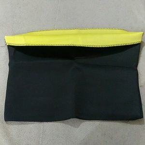 Black and yellow neoprene waist cincher