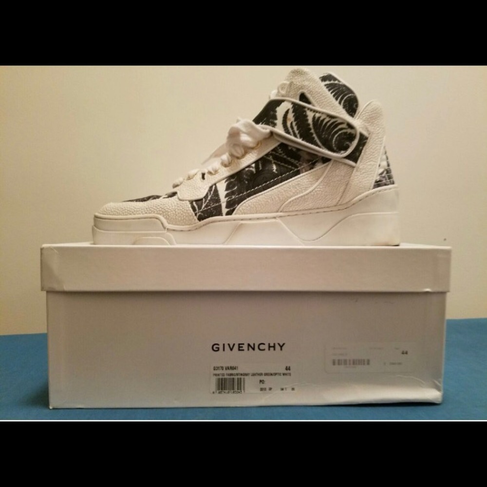 Authentic Givenchy - image 1