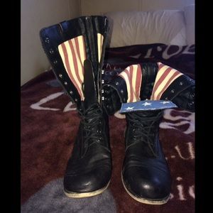 Black American flag combat boots