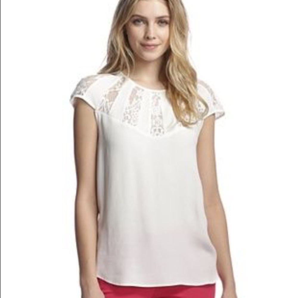 3/4 sleeve Aijek cream lace top XS