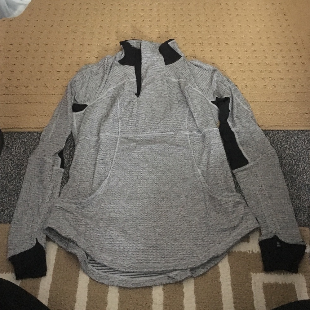 Lulu lemon sweatshirt