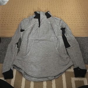 Lulu lemon sweatshirt