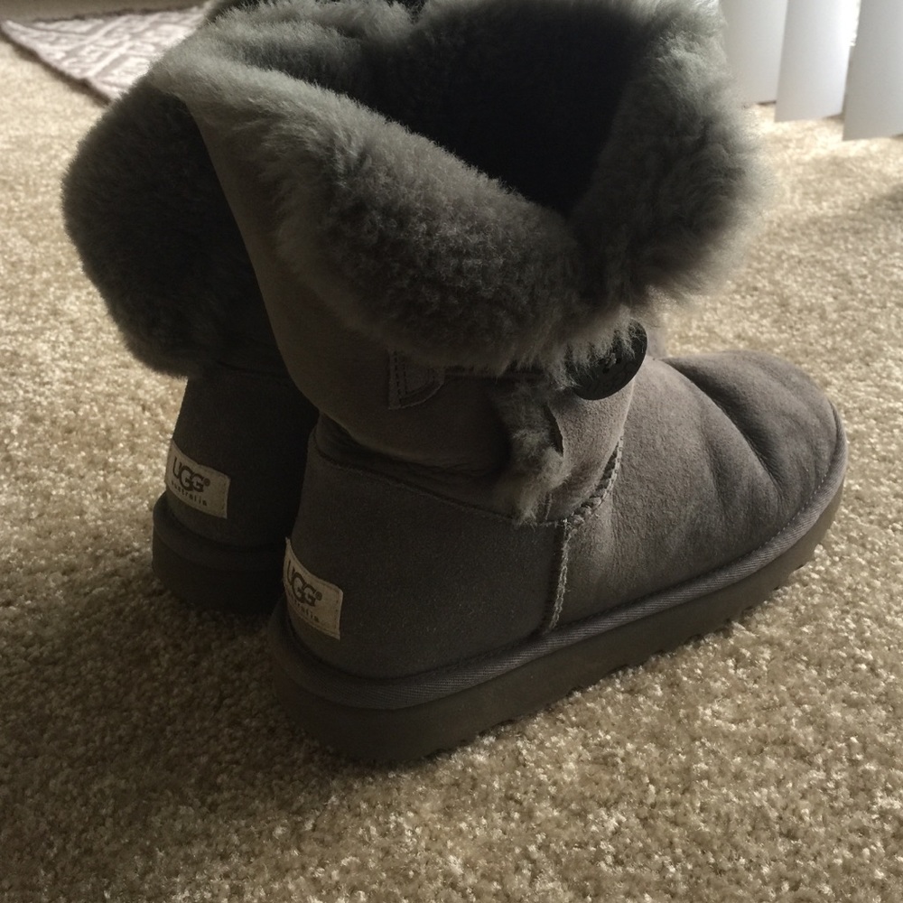 Bailey Button Uggs