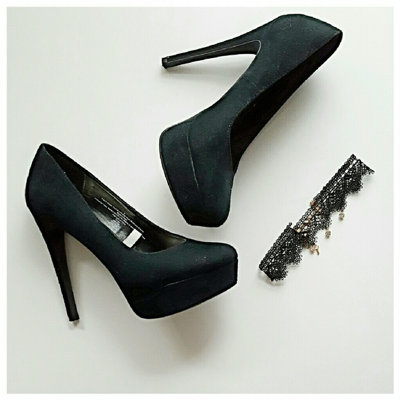 Xhilaration Shoes - Black Platform Pumps - Size 8