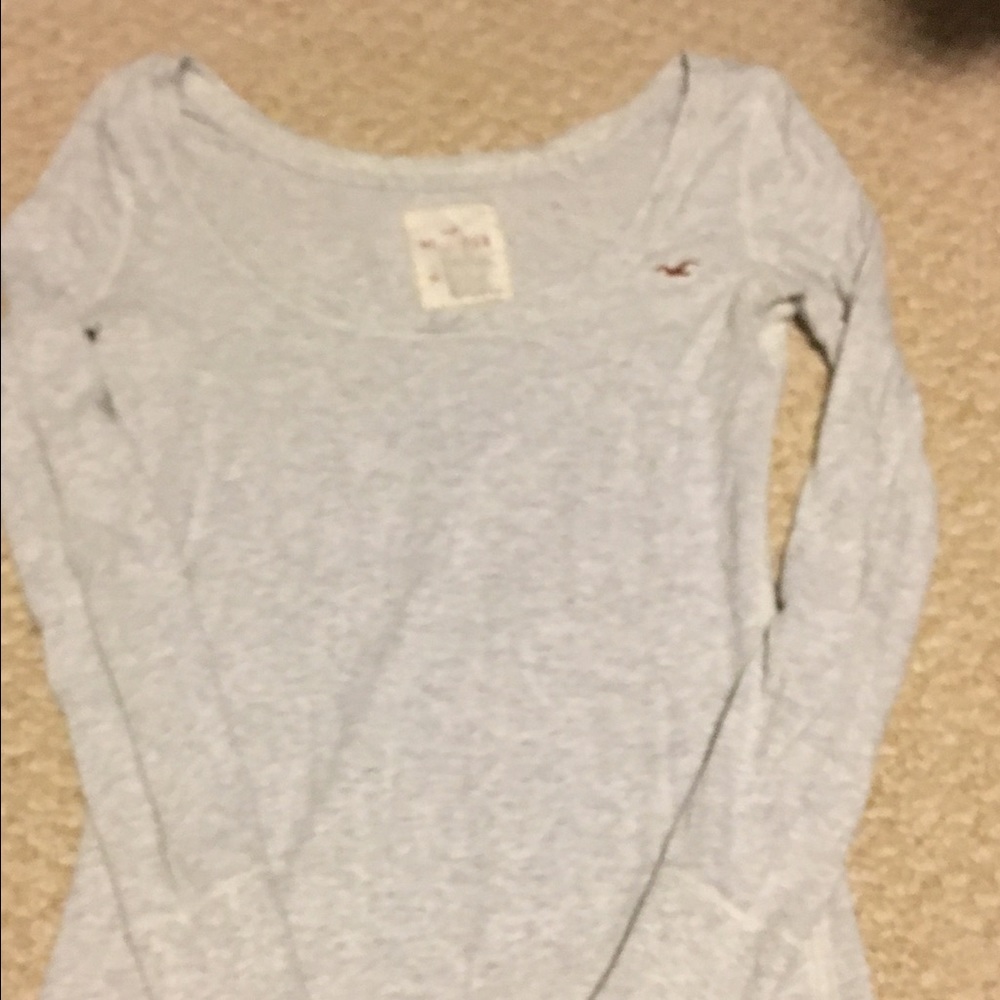Hollister tee