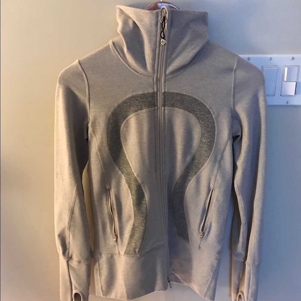 Light gray lulu lemon zip up