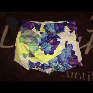 Vibrant flower skort