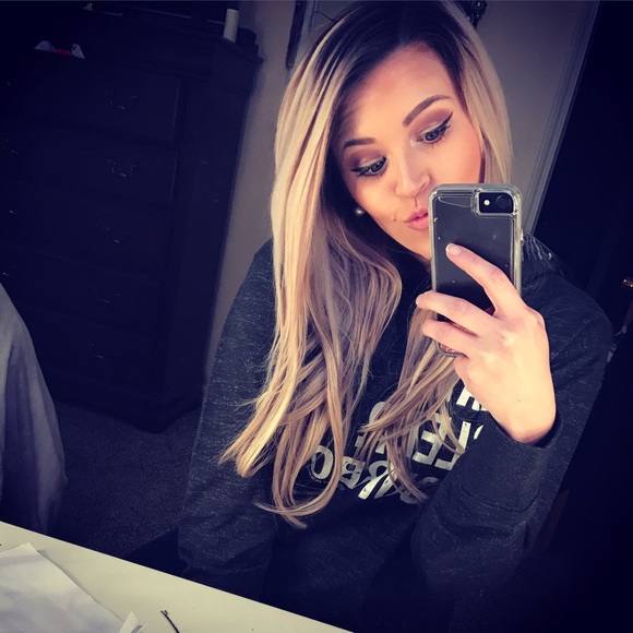 •SOLD•Foxy locks extensions - Picture 2 of 4