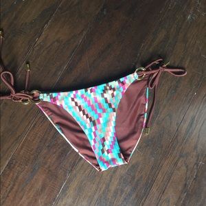 Reversible S Vix bottoms!