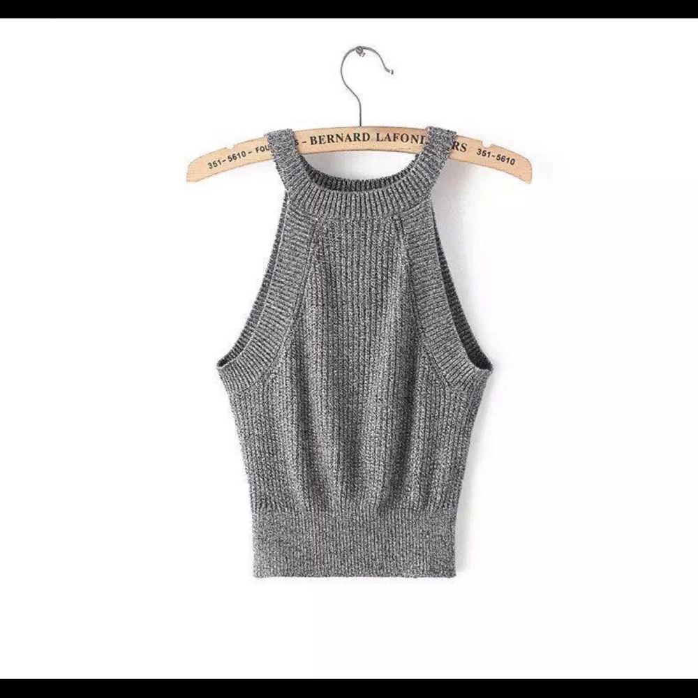 Crop top.