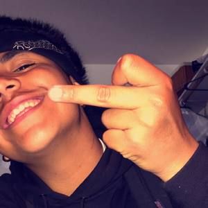 Meet your Posher, Javier