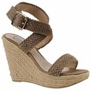 Steve Madden Fantastik size 6🙂