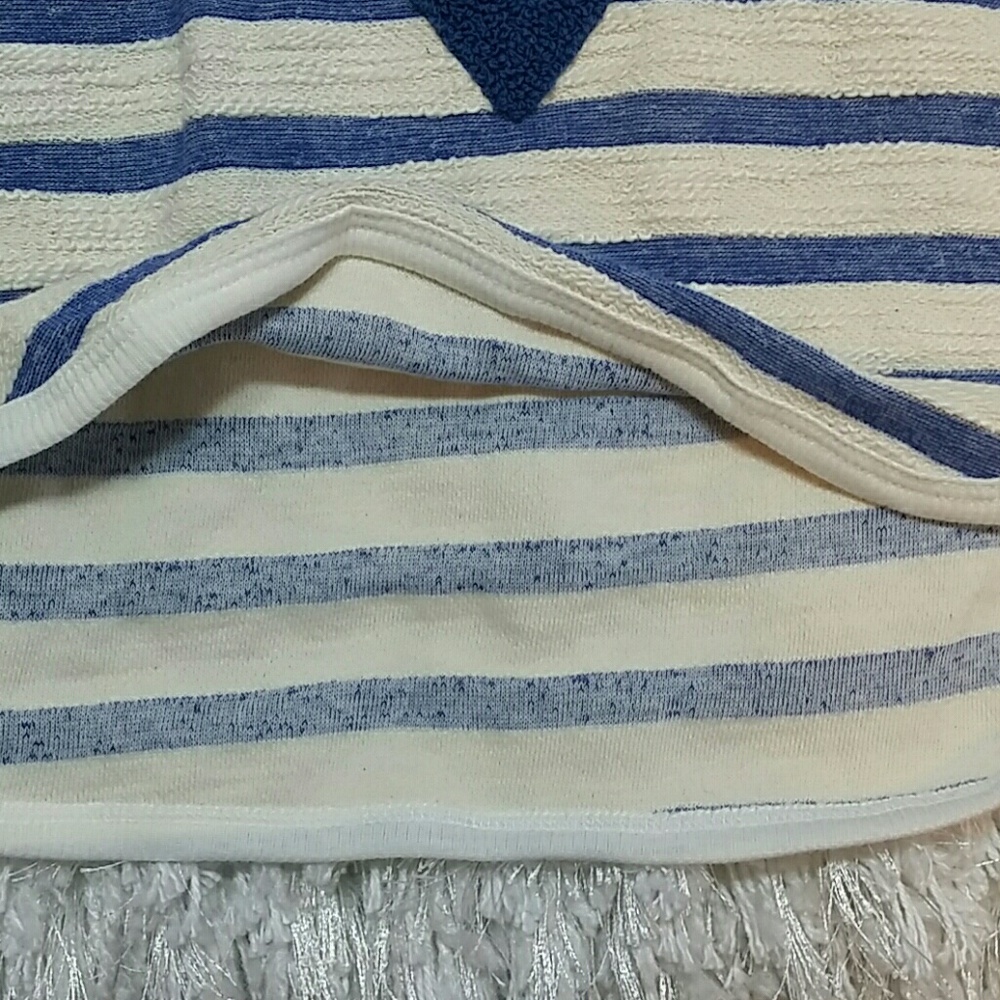 SALE***White And Blue Sweatshirt Hoodie. KIDS. :) - Picture 4 of 4