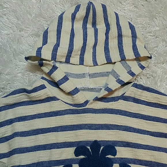 SALE***White And Blue Sweatshirt Hoodie. KIDS.  :) - Picture 2 of 4