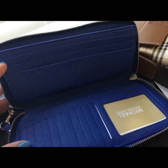 MK Wallet - Picture 3 of 4