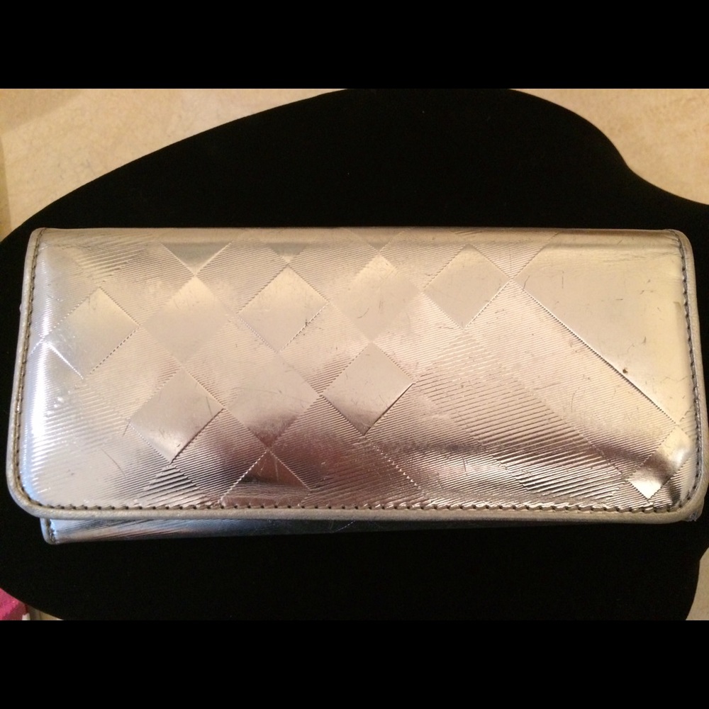 Burberry wallet