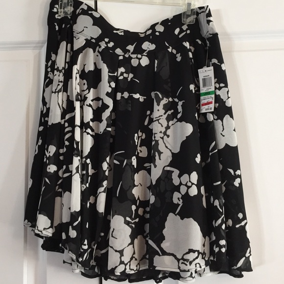 INC International Concepts Dresses & Skirts - INC Skirt. NWT