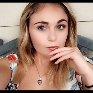 Meet your Posher, Kaitlyn