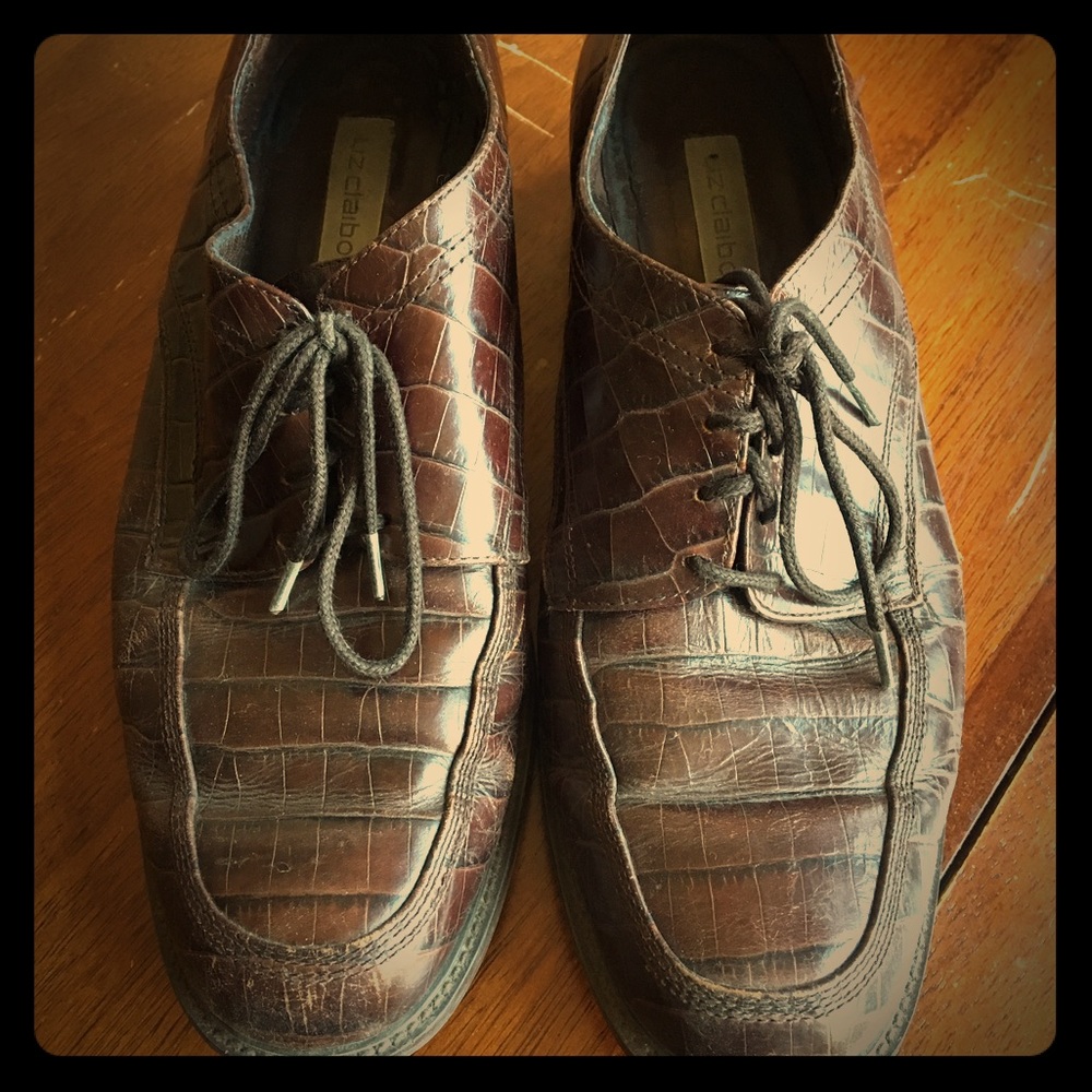 Used Liz Claiborne Oxford Alligator size 9.5