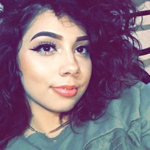 Meet your Posher, Alanys