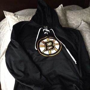 Men's Bruins polyester jersey pullover never worn