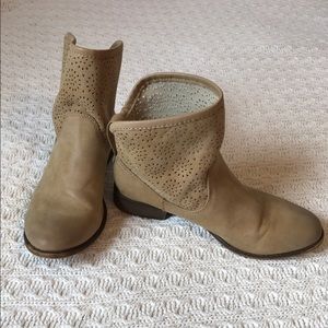 Roxy Ankle Boots Tan