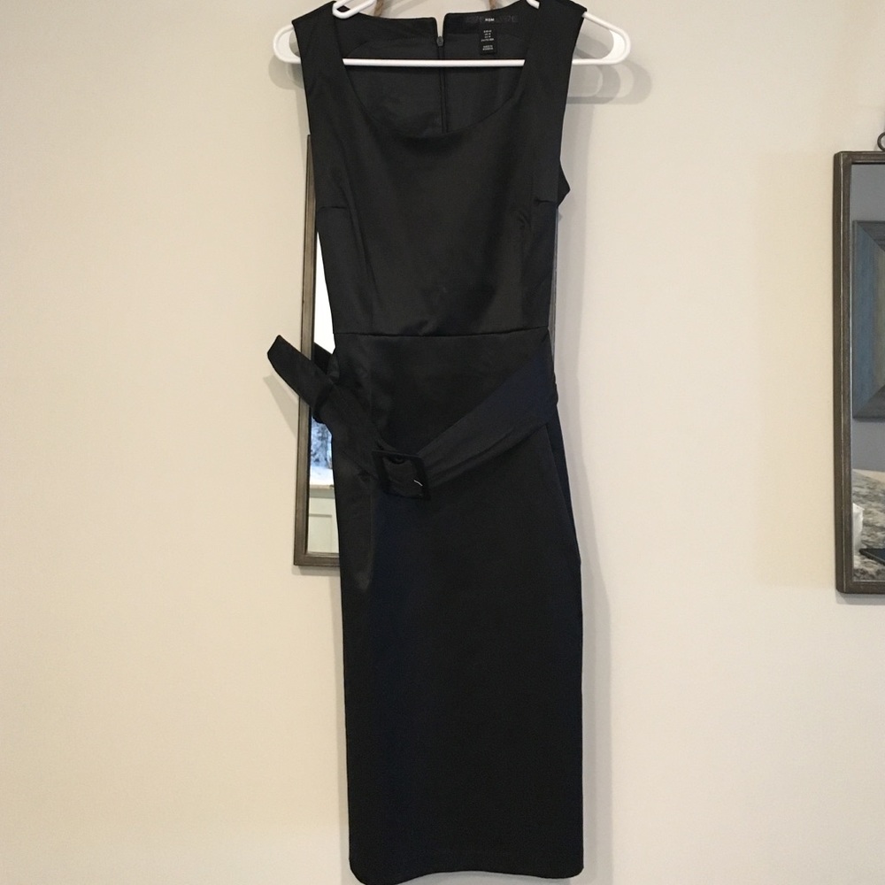H&M black dress with belt