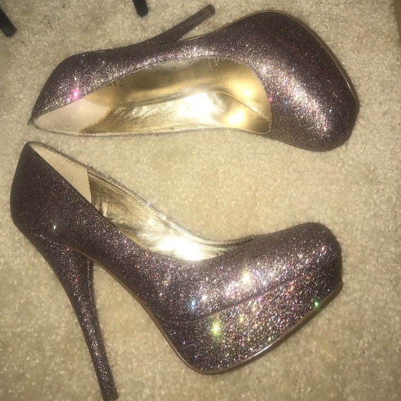 Heels - Picture 2 of 2