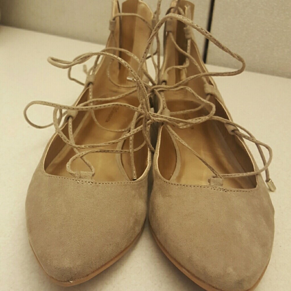 Bcbgeneration Zaidee micro ballet flats size 8.5